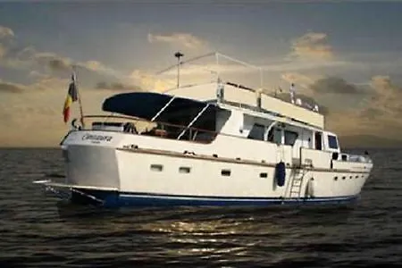 Centaura Yacht Classique סן טרופז